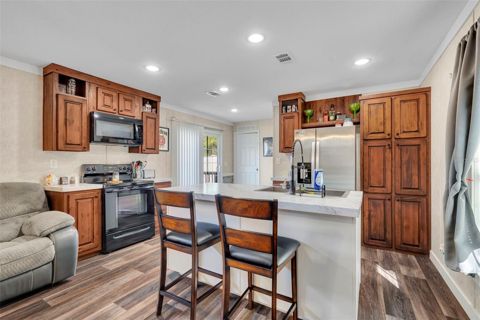 BUSHNELL PARK #28 - Residential