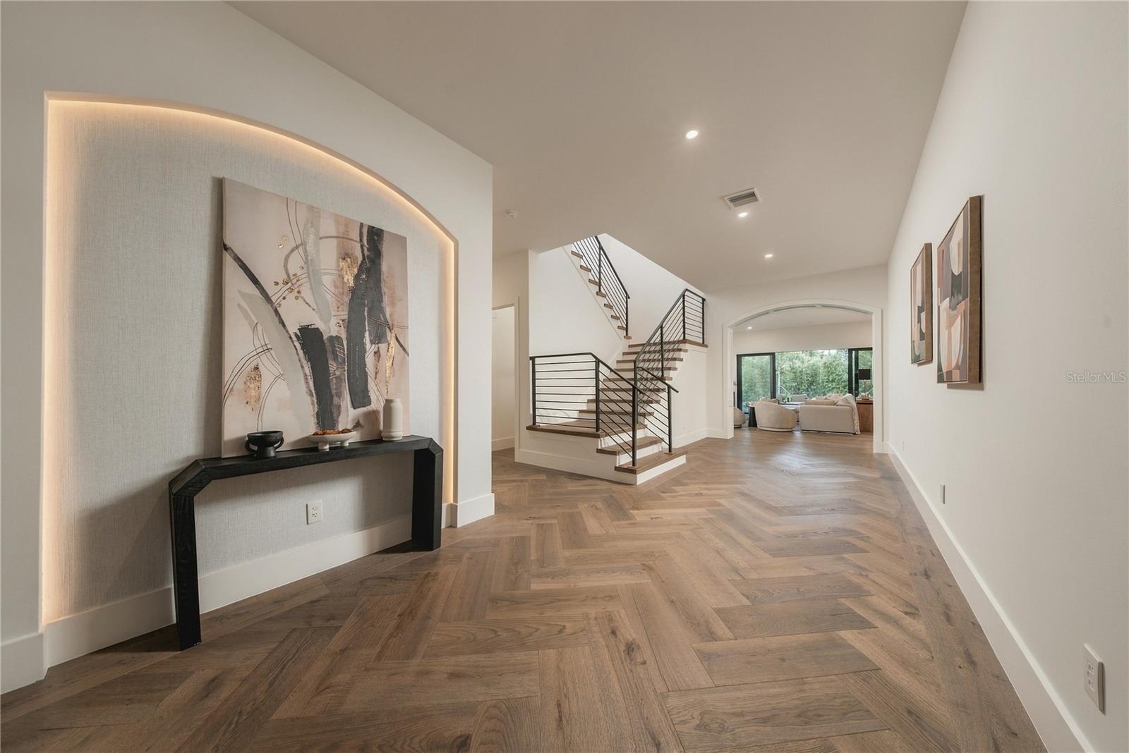 2823 PARKLAND CIRCLE