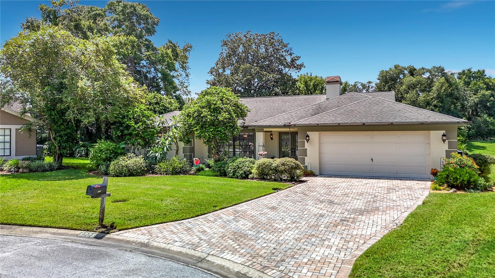 8228 GOLF CLUB COURT