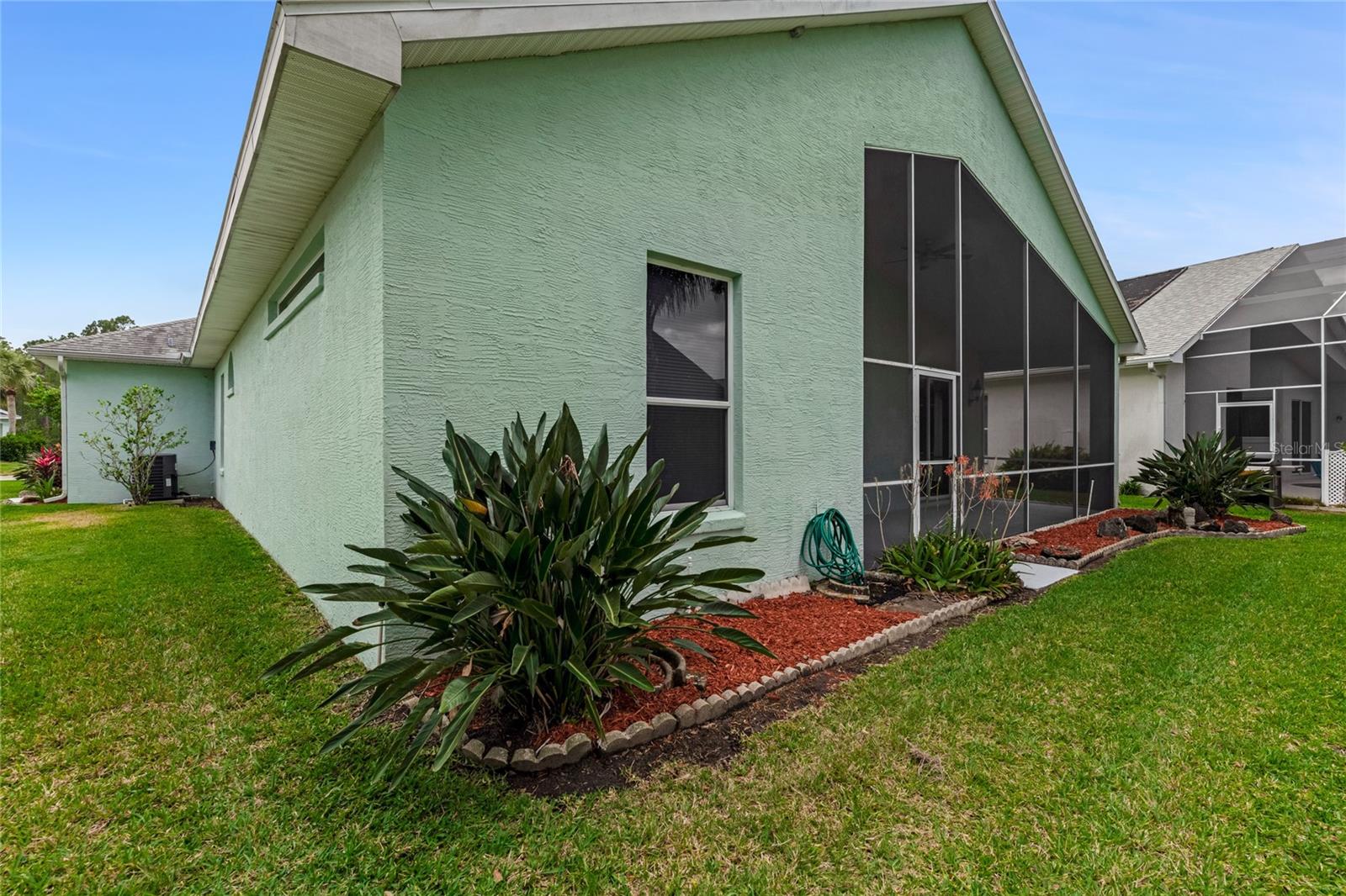 1221 SIESTA KEY CIRCLE