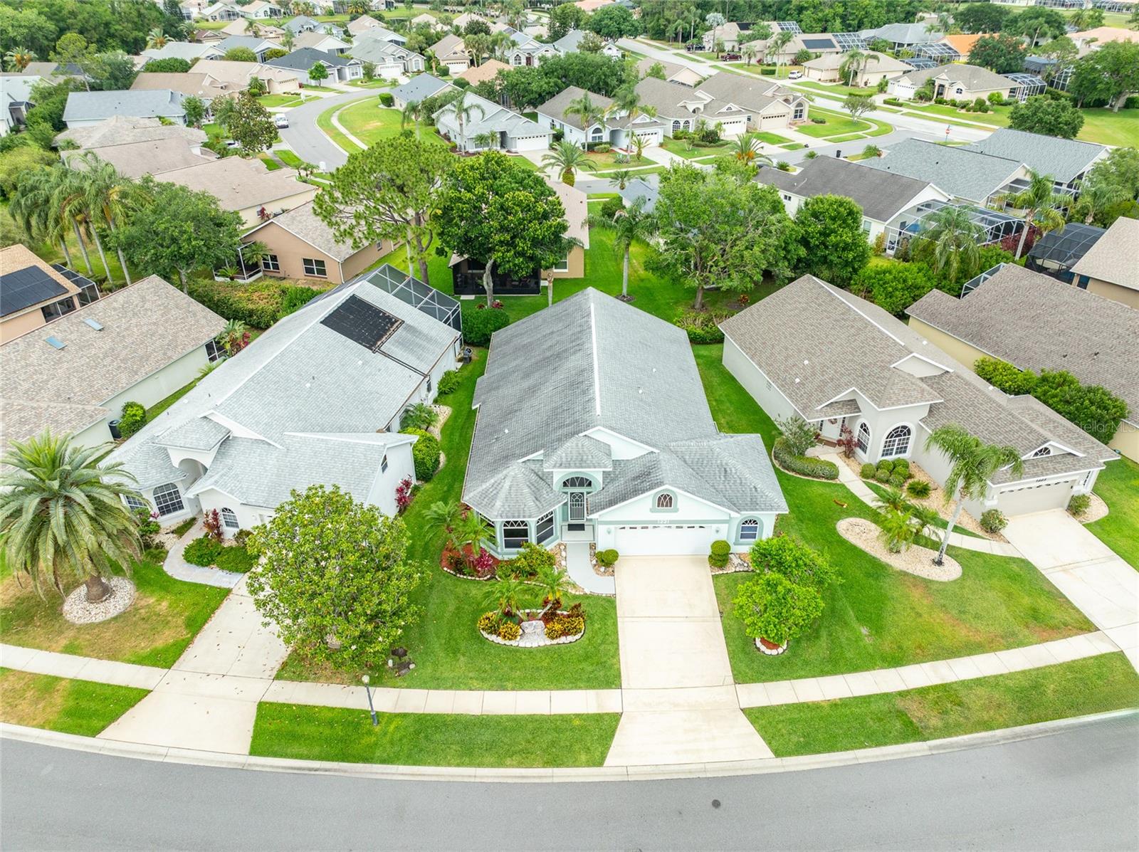 1221 SIESTA KEY CIRCLE