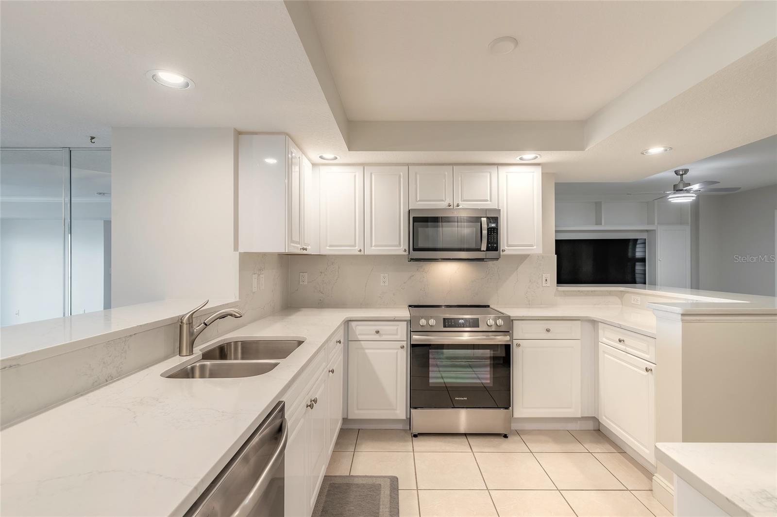 HARBOUR VILLAGE CONDO - Residential