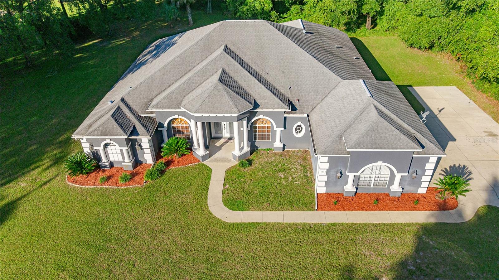11250 N BLACKFOOT POINT