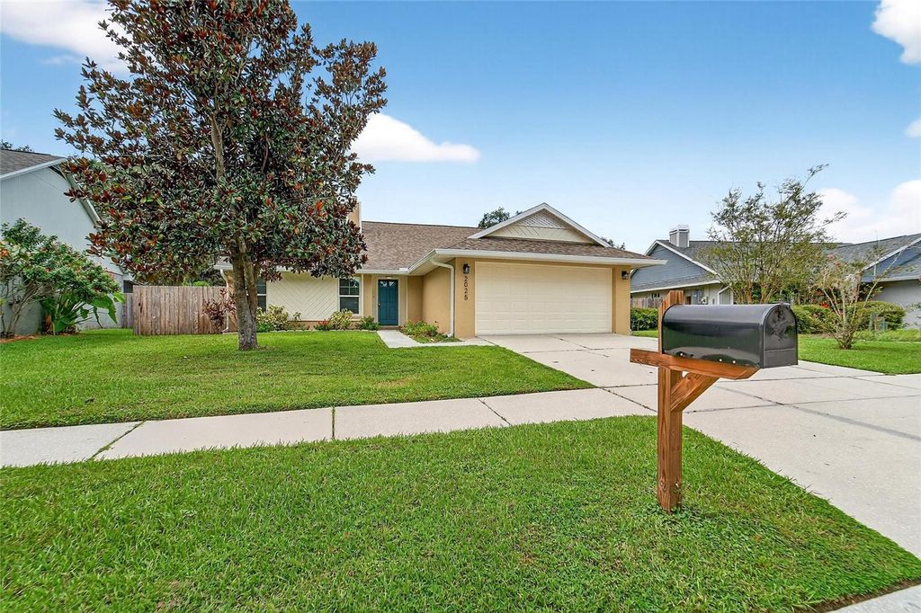 Photo of 2025 Shadow Pine Drive, Brandon, FL 33511 (MLS # TB8427152)