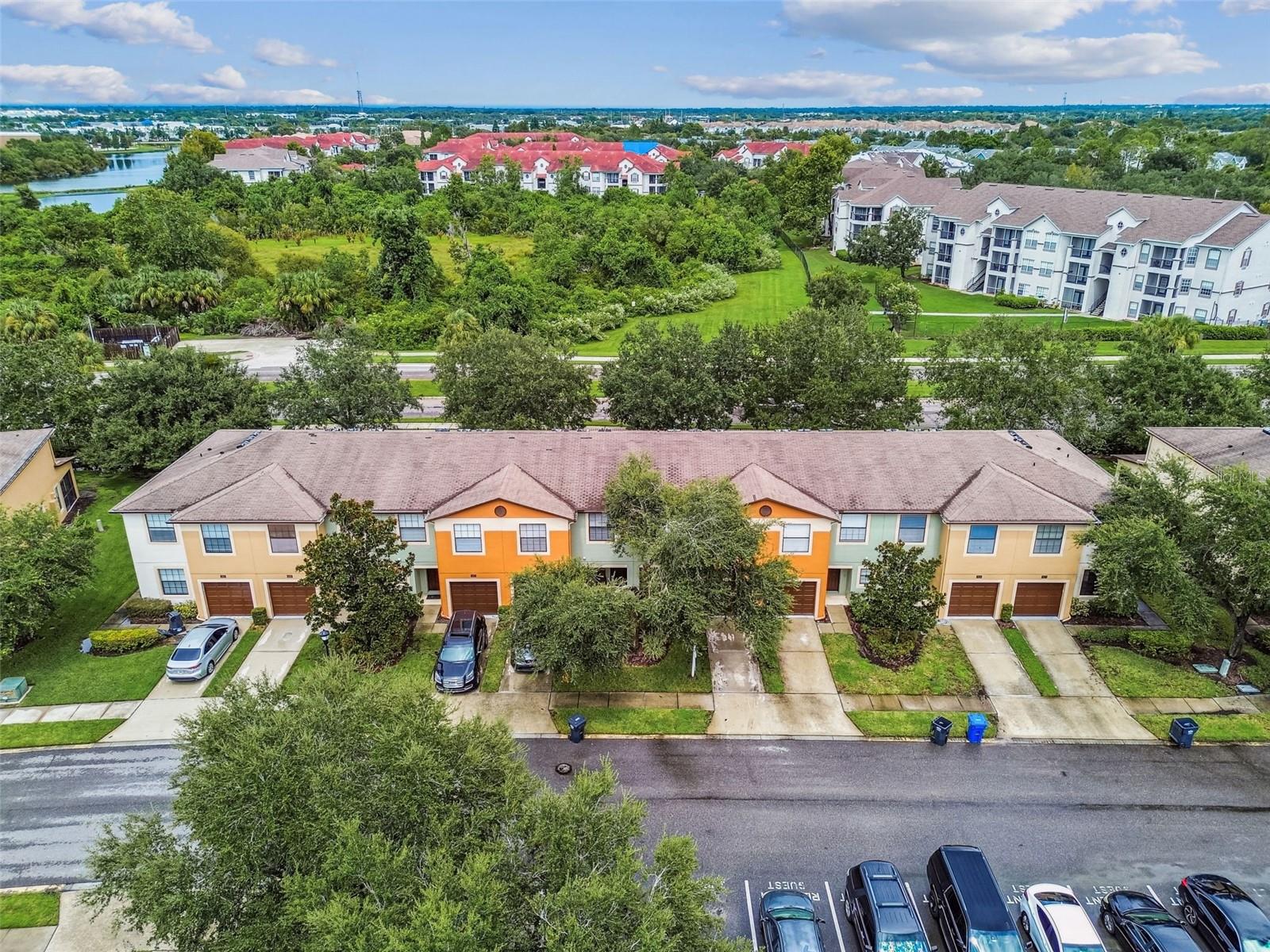 EDGEWATER AT LAKE BRANDON - Residential