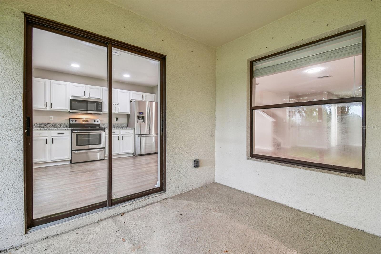 EDGEWATER AT LAKE BRANDON - Residential