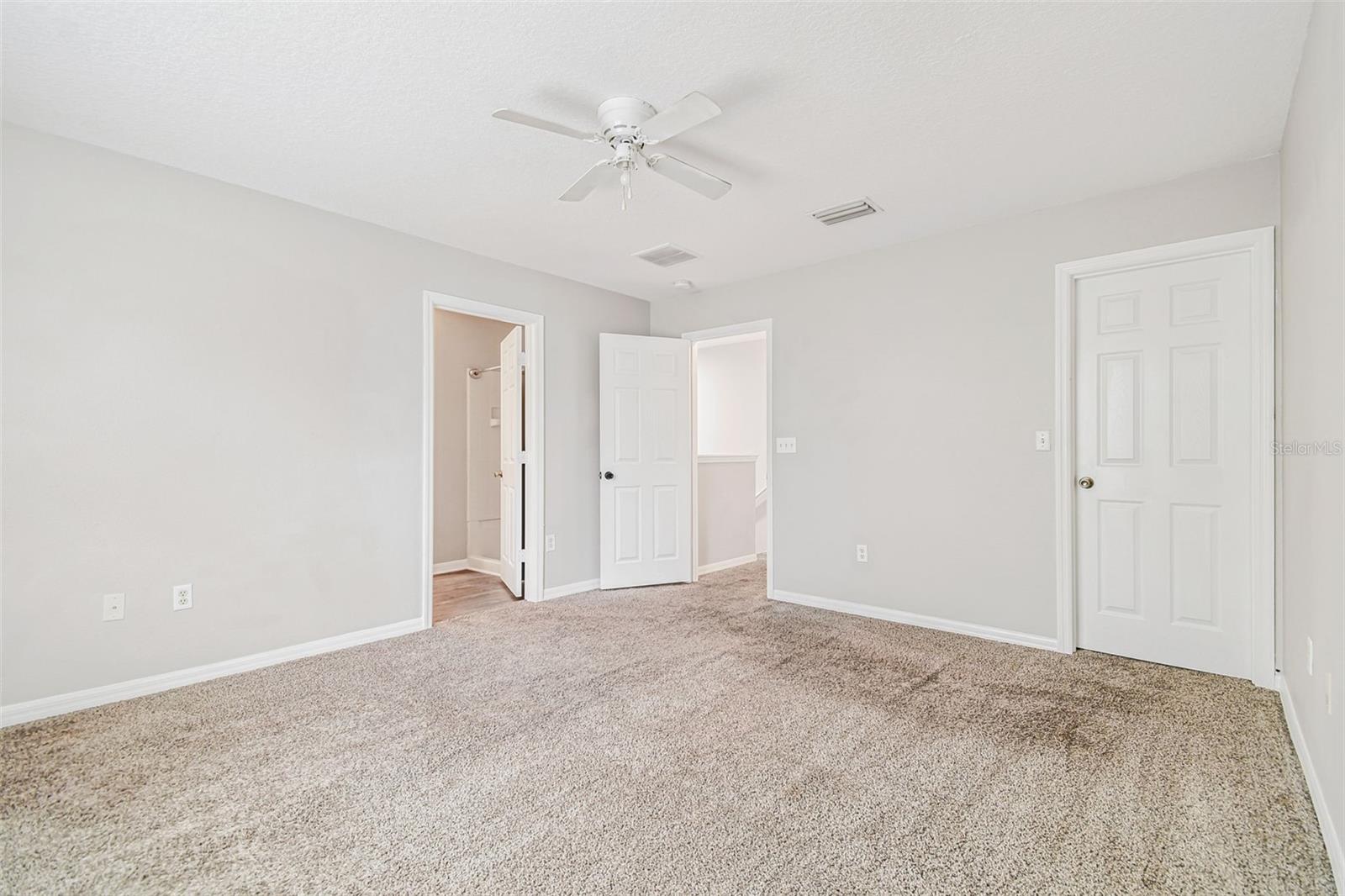 EDGEWATER AT LAKE BRANDON - Residential