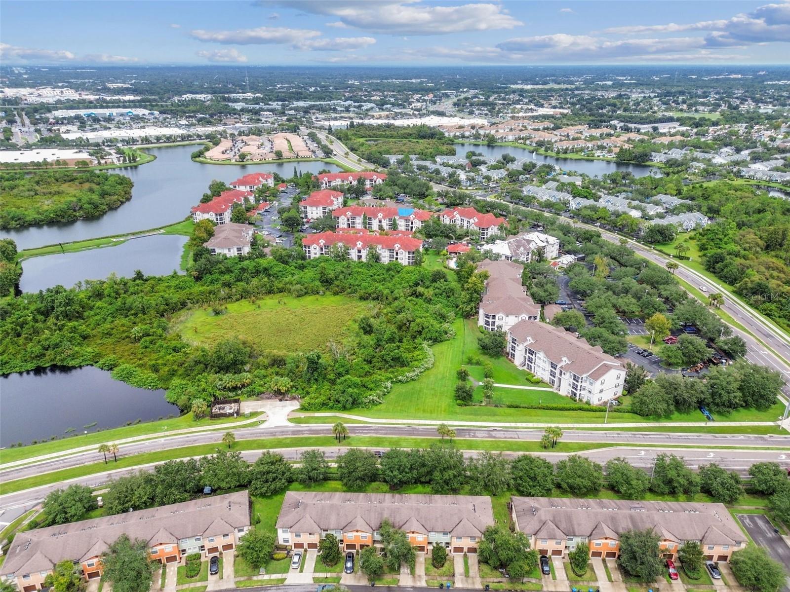 EDGEWATER AT LAKE BRANDON - Residential