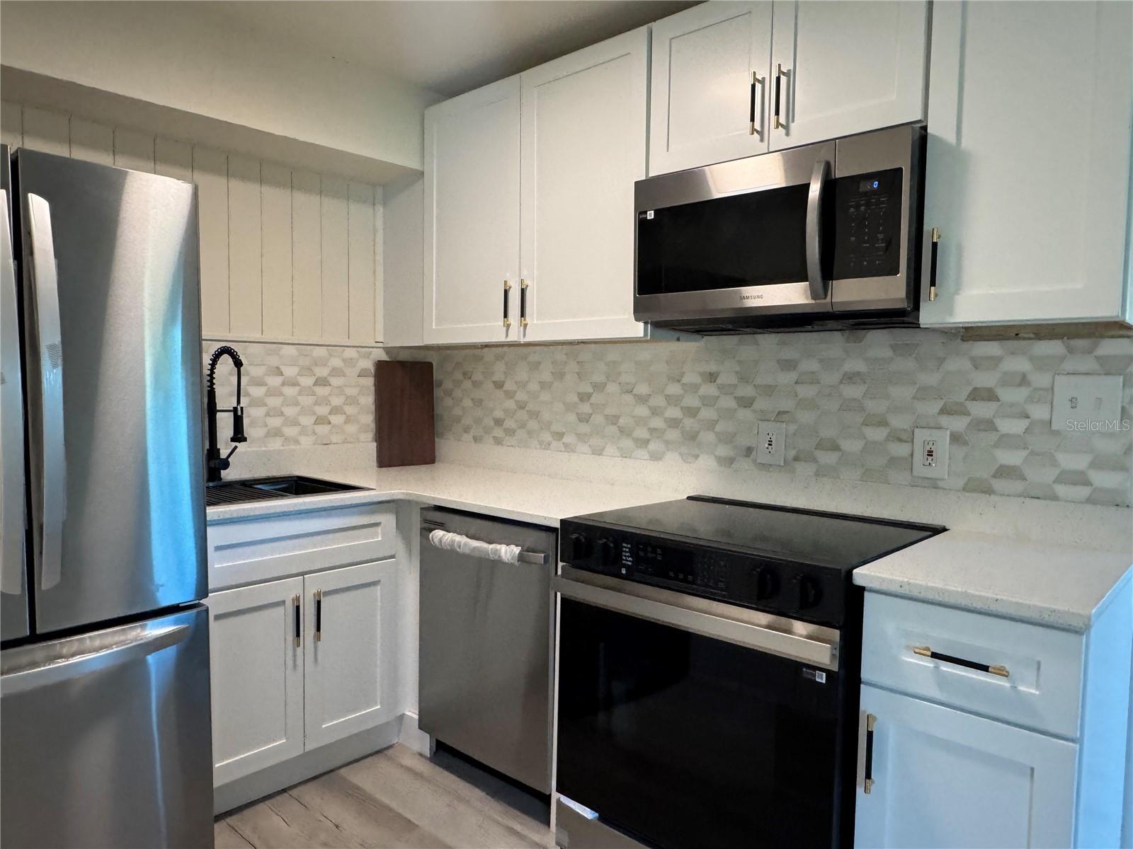 CLEARVIEW HEIGHTS - Residential