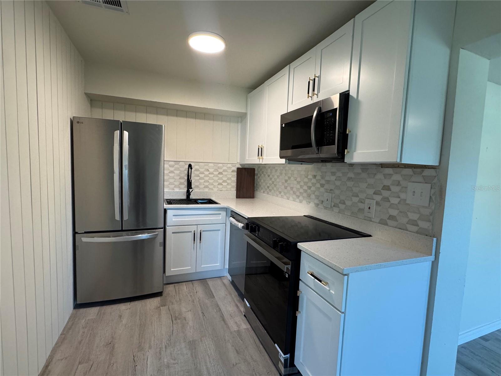 CLEARVIEW HEIGHTS - Residential