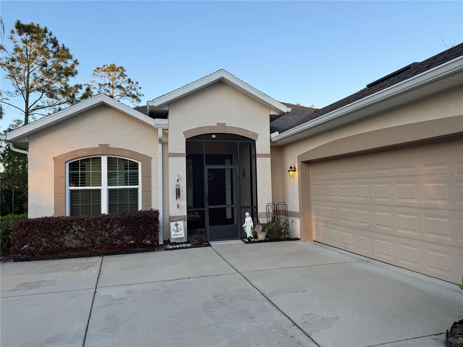 120 S HUMMINGBIRD PLACE