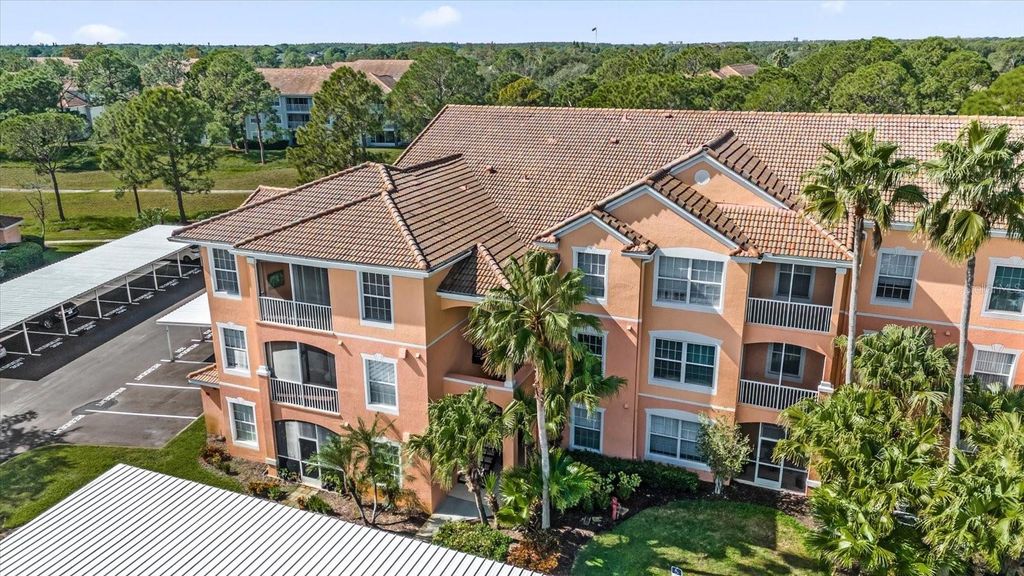 Photo of 13500 Turtle Marsh Loop #811, Orlando, FL 32837 (MLS # O6370286)
