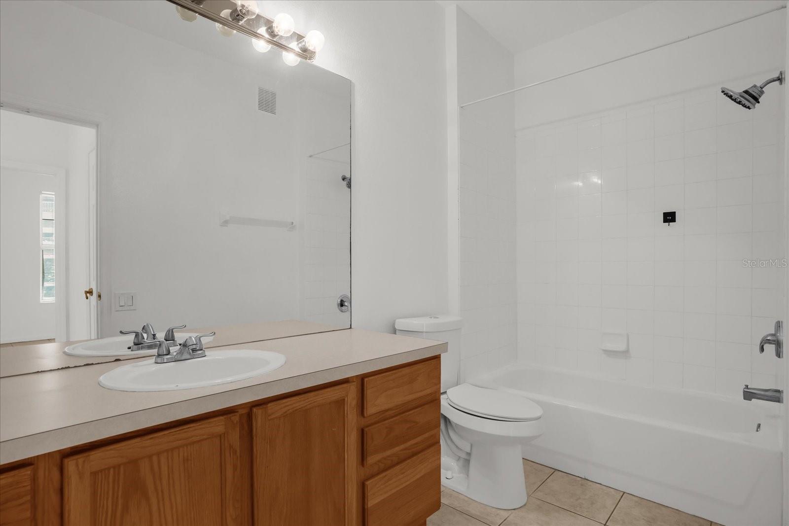 GOLFVIEW AT HUNTERS CREEK PH 01 - Residential Lease