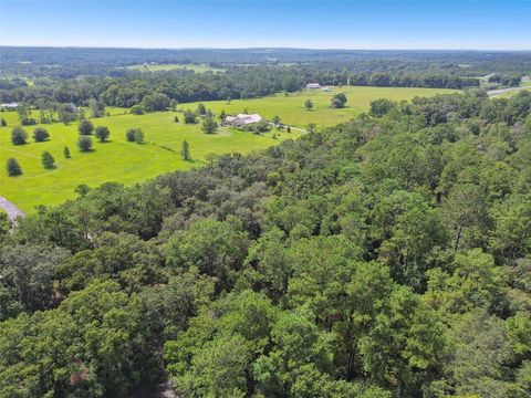 A home in BROOKSVILLE