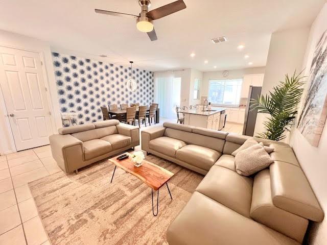 SOLARA RESORT VACATION VILLAS REP - Residential Lease