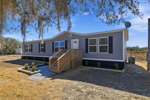 Photo of 4551 Lighthouse Avenue, Lake Wales, FL 33859 (MLS # G5108006)