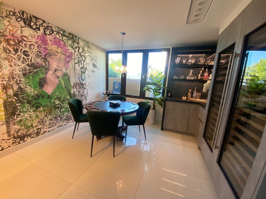 CAPARRA HILLS - Residential