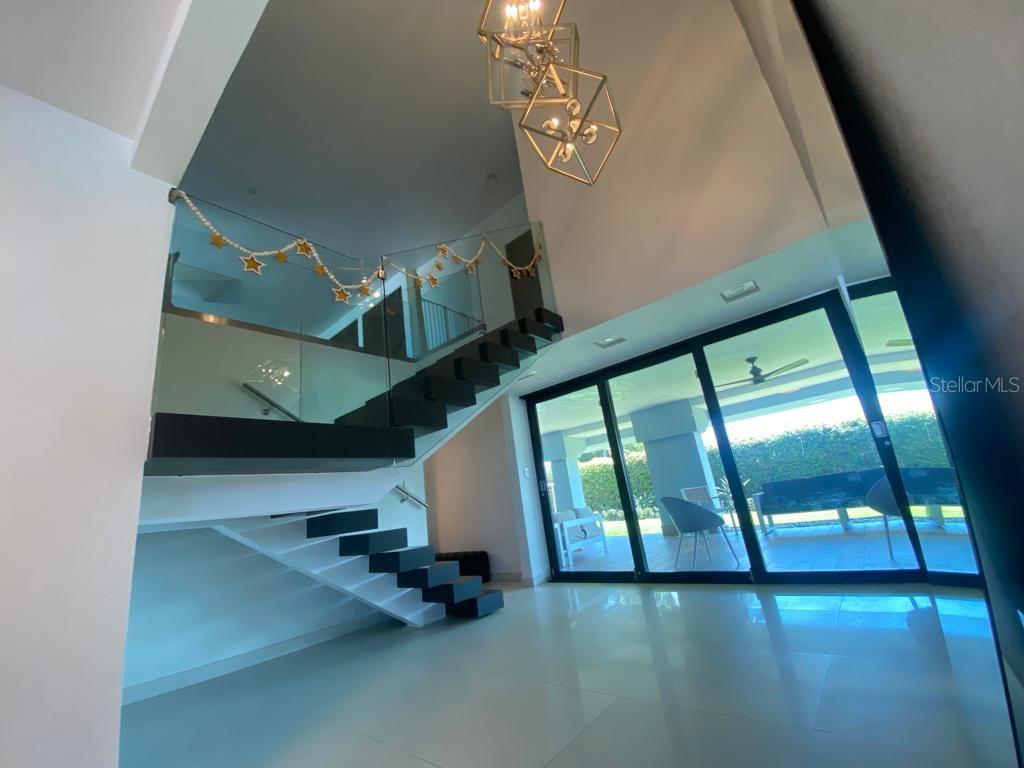 CAPARRA HILLS - Residential