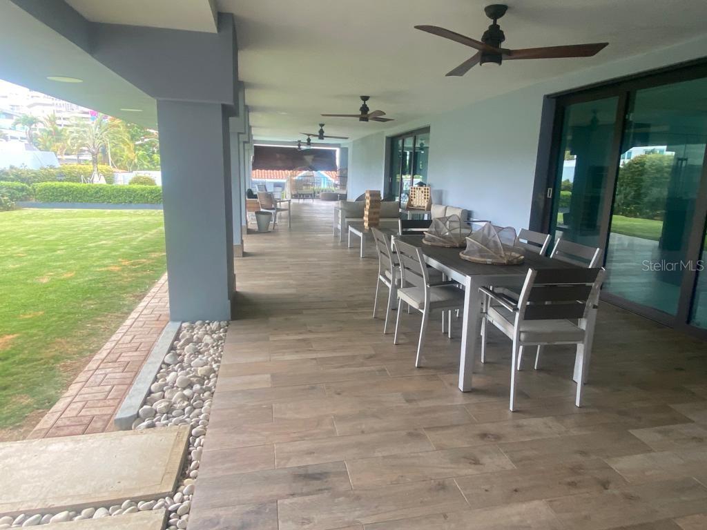 CAPARRA HILLS - Residential