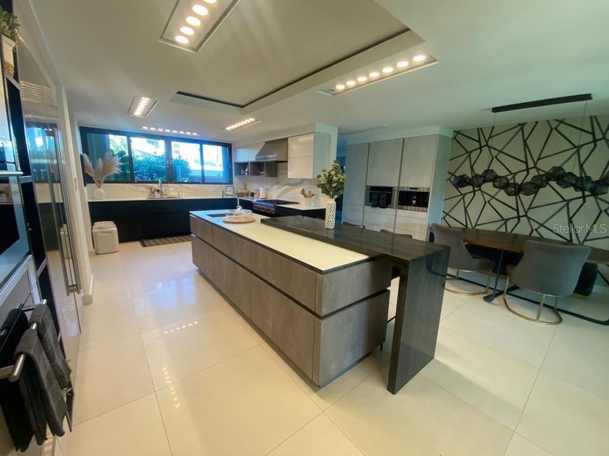 Remodeled! It has land of 1,700 square meters and approximately 11,000 square feet of construction, including 4,100 of living area. It consists of 4 rooms each with full bathrooms and walk-in closets. Spacious living room and dining room with access to the terrace, family room, modern open kitchen, poker area with bar, pantry, double garage, terrace, gym with bathroom and storage. Second floor consists of gaming room, sitting area with bar, projection room with ½ bathroom. Property has pool with kitchen, ½ bathroom, storage and shower. Maintenance fee: $200 per month. Present your offer.