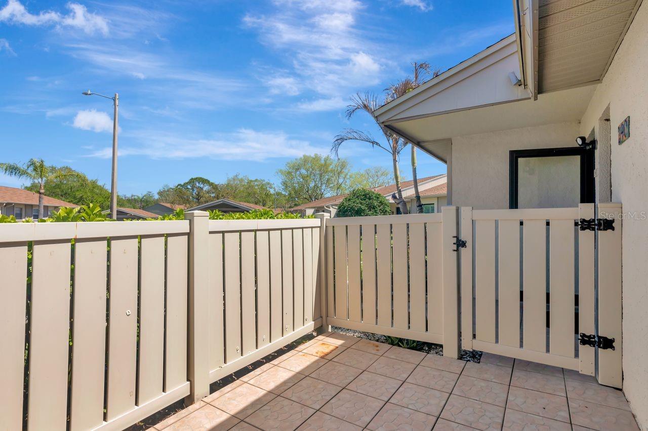 EAST LAKE WOODLANDS CLUSTER HOMES - Residential