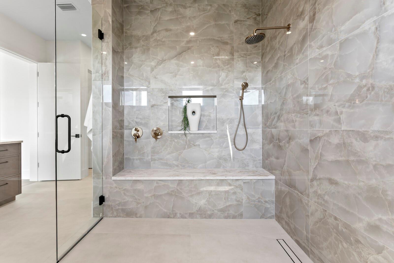 AZEELE HEIGHTS - Residential