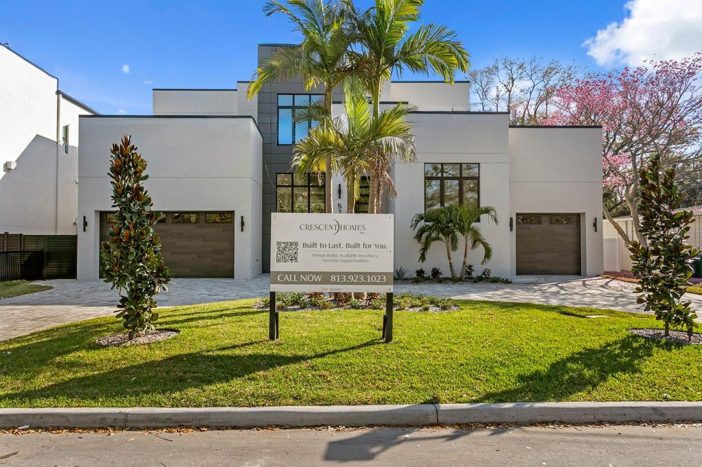 Photo of 5104 W Platt Street, Tampa, FL 33609 (MLS # TB8434265)