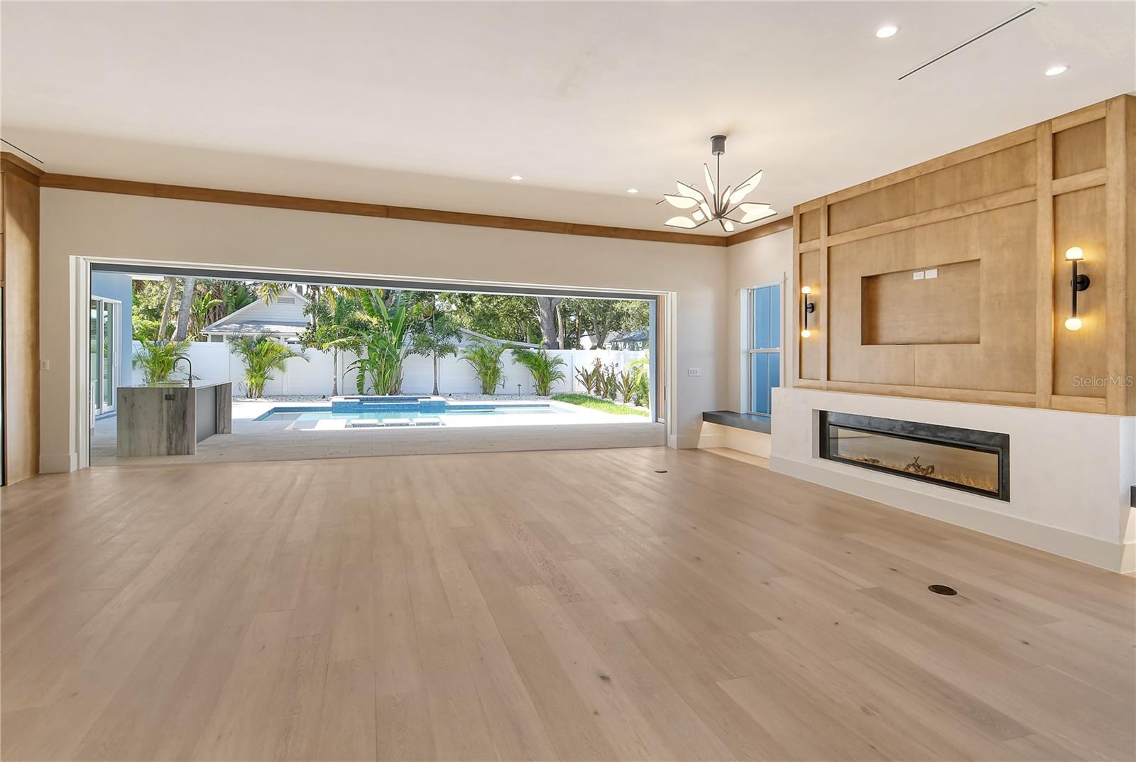 ACREAGE & UNREC - Residential