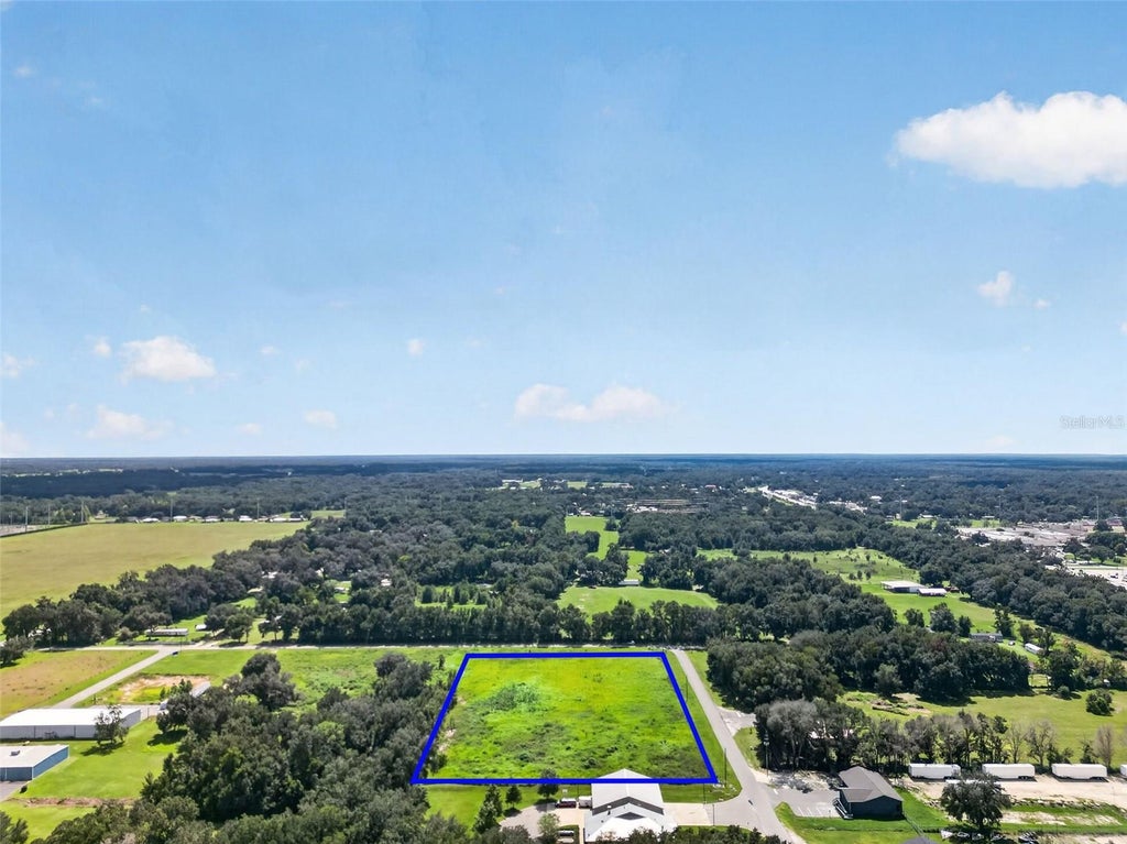 Photo of 5271 Cr 542f, Bushnell, FL 33513 (MLS # G5118430)