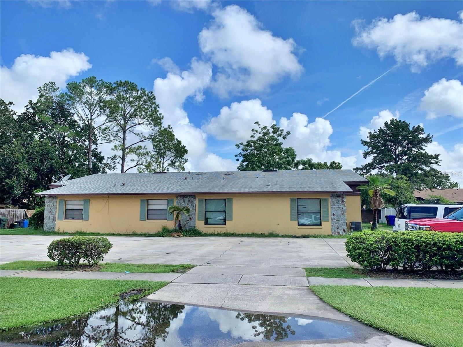 Discover this beautifully maintained home, freshly painted and ready for you to move in. Featuring a spacious porch with storage, washer & dryer included, and two assigned parking spaces. The home boasts elegant tile flooring throughout, offering both style and easy upkeep.
Enjoy a prime location close to Highway 192, Hunter’s Creek, The Loop, top restaurants, shopping centers, and entertainment venues.
Freshly Painted
Tile Flooring Throughout
2 Parking Spaces
Prime Location Near Dining & Shopping
Don’t miss the opportunity to make this charming home yours!