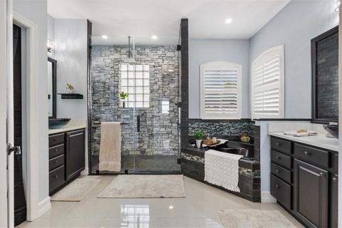 Tiny photo for 12114 Eagle Point Court, Leesburg, FL 34788 (MLS # G5110206)