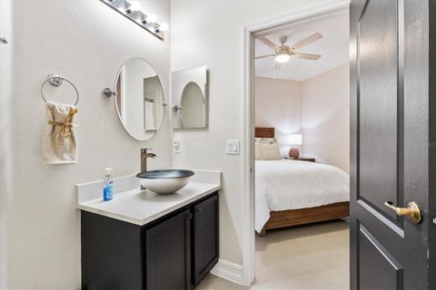 Tiny photo for 12114 Eagle Point Court, Leesburg, FL 34788 (MLS # G5110206)