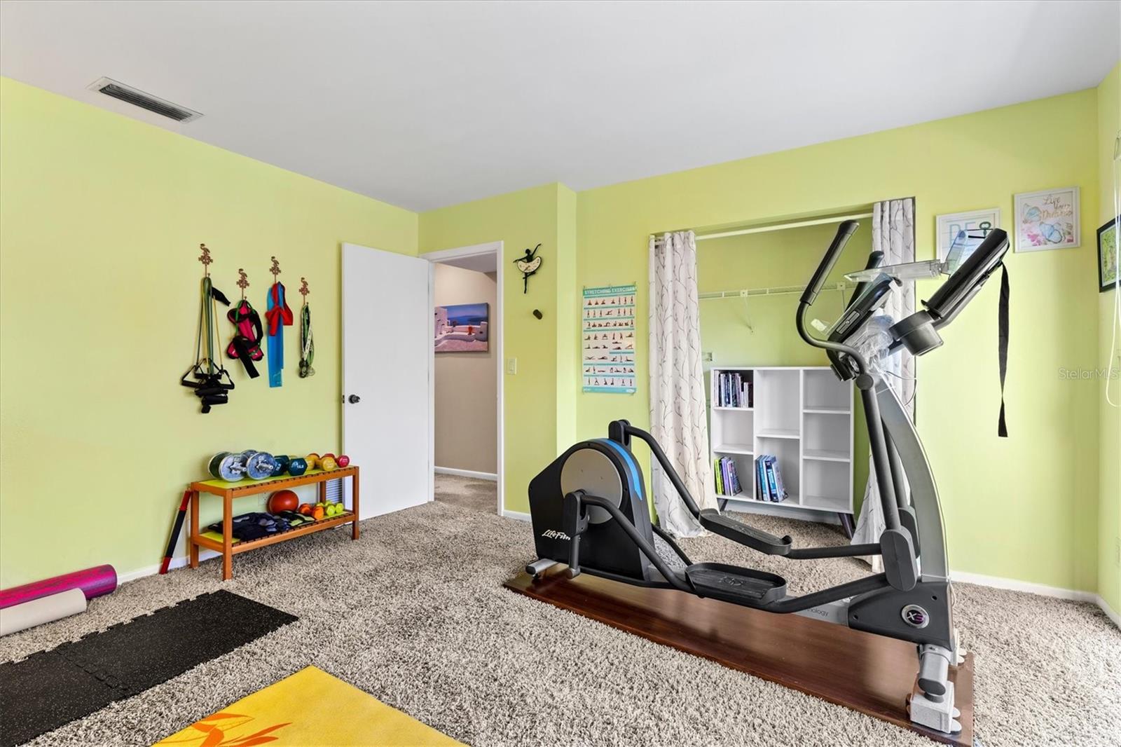 LANDINGS TREEHOUSE - Residential