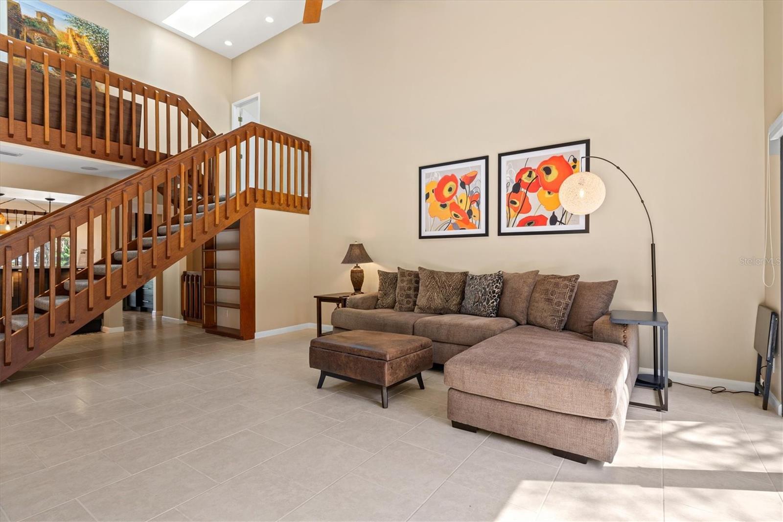 LANDINGS TREEHOUSE - Residential