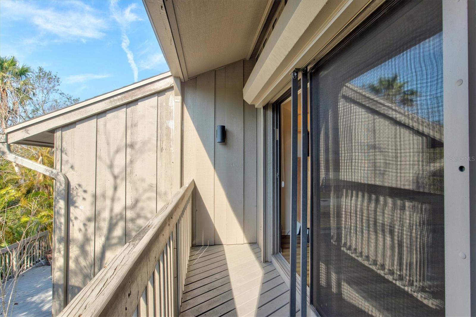 LANDINGS TREEHOUSE - Residential