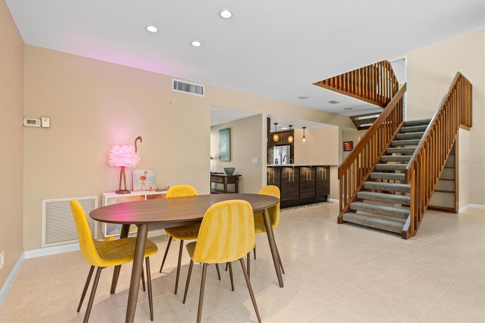 LANDINGS TREEHOUSE - Residential