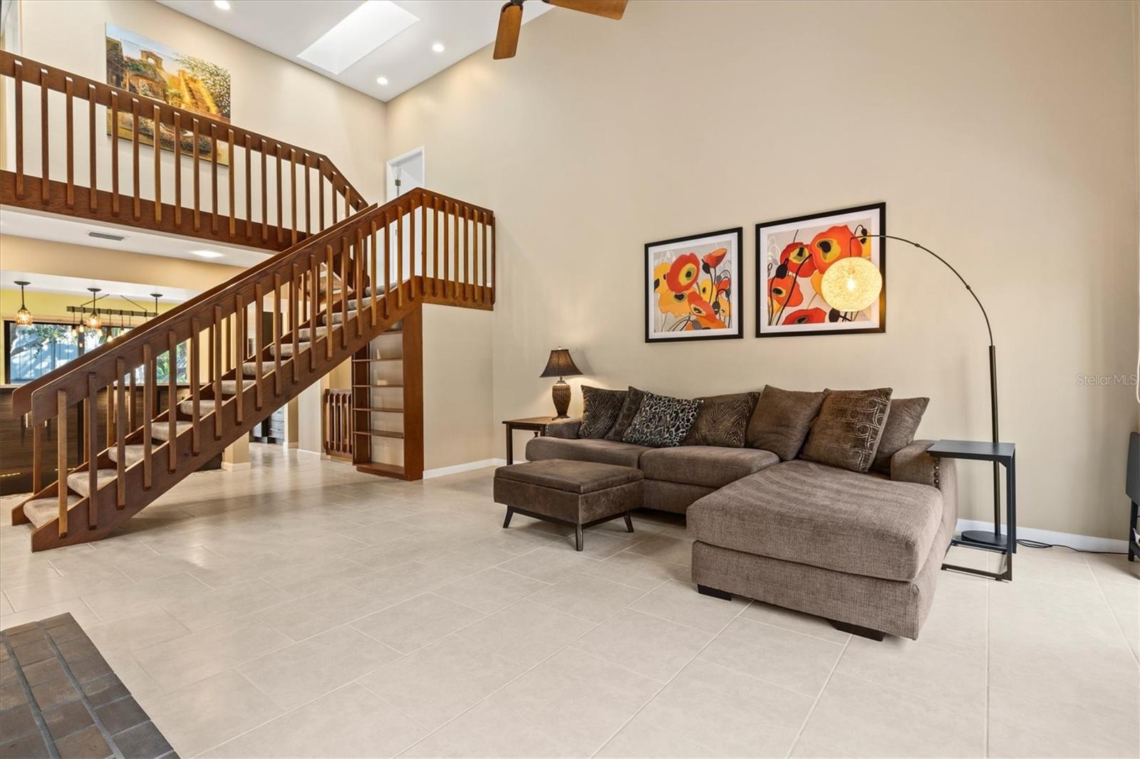 LANDINGS TREEHOUSE - Residential