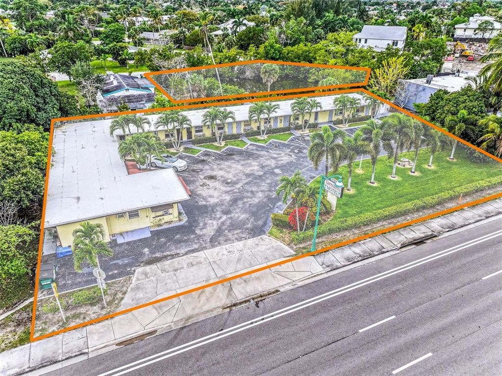 Photo of 2164 Tamiami Trail E, Naples, FL 34112 (MLS # A4690734)