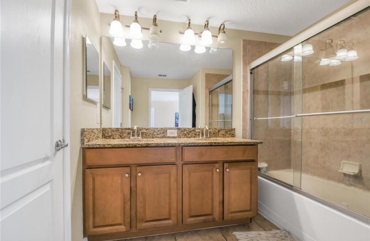 PARADISE PALMS RESORT PH 1 - Residential