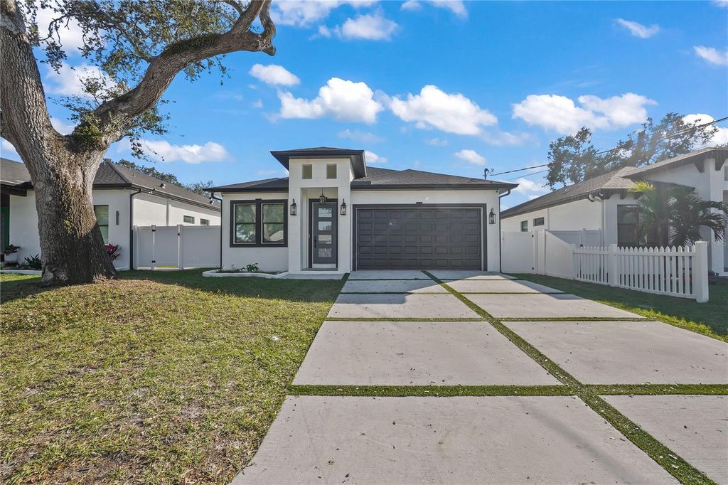 Photo of 3310 W Cherry Street, Tampa, FL 33607 (MLS # TB8462766)