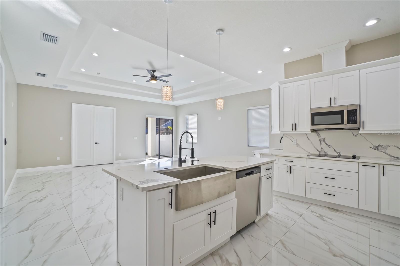 MACFARLANE PARK BLOCKS 11 THRU - Residential Lease