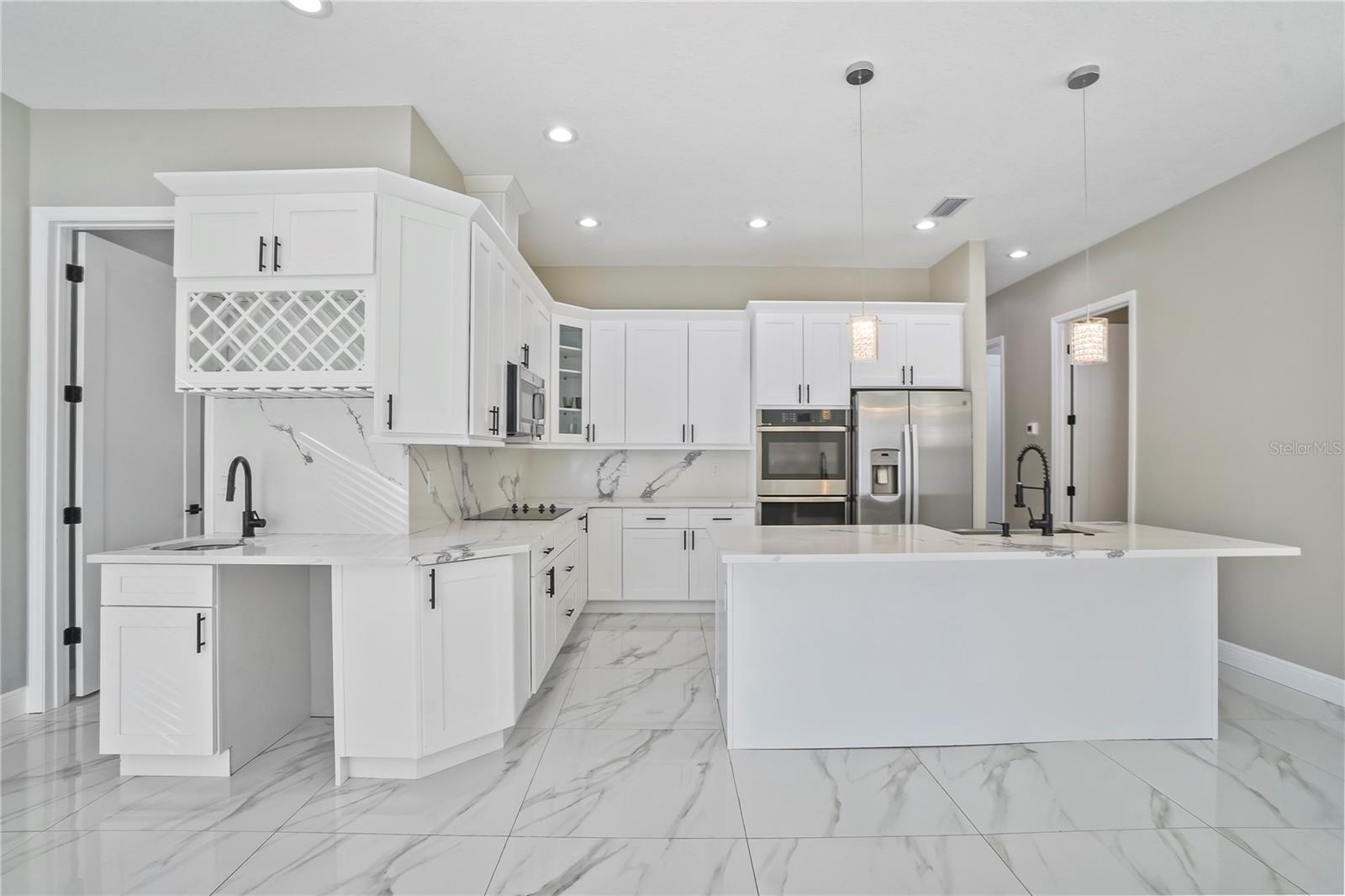 MACFARLANE PARK BLOCKS 11 THRU - Residential Lease