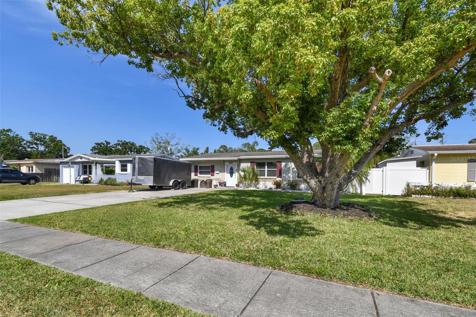 8431 52ND WAY N