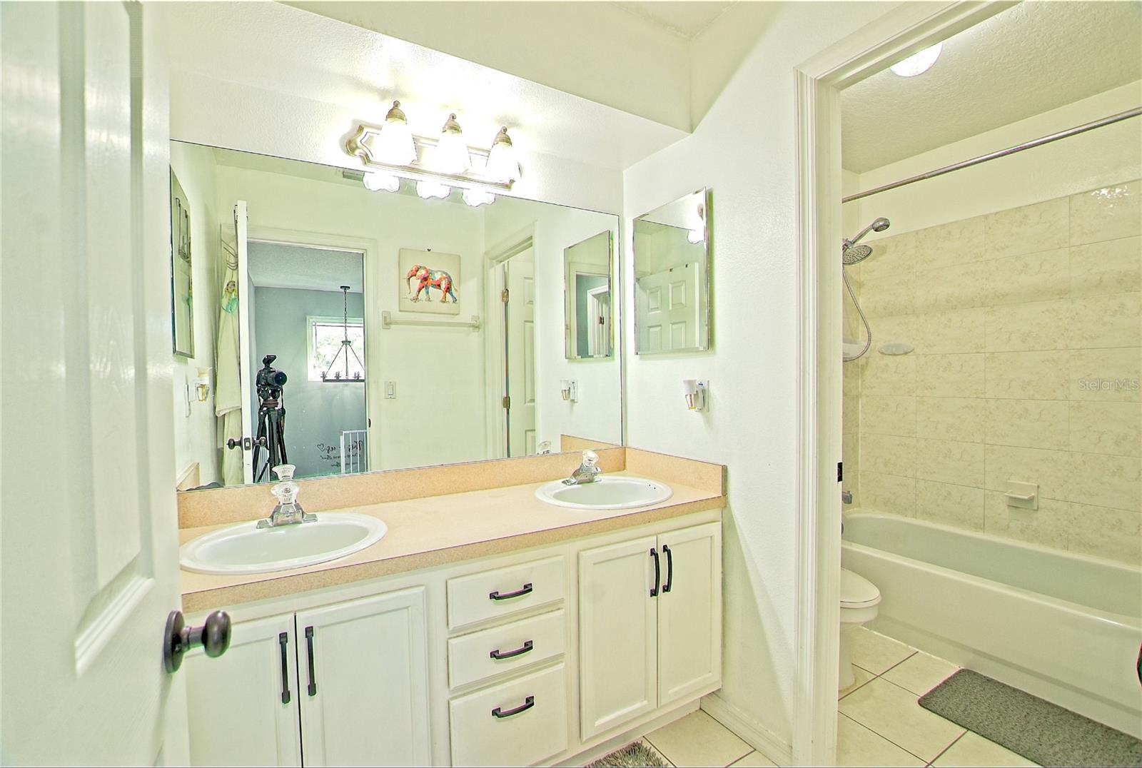 THE OAKS SUB - Residential