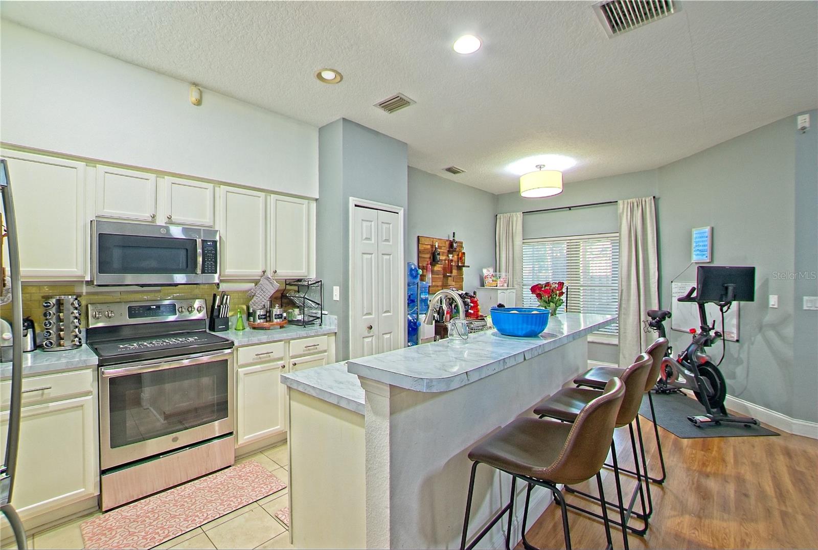 THE OAKS SUB - Residential