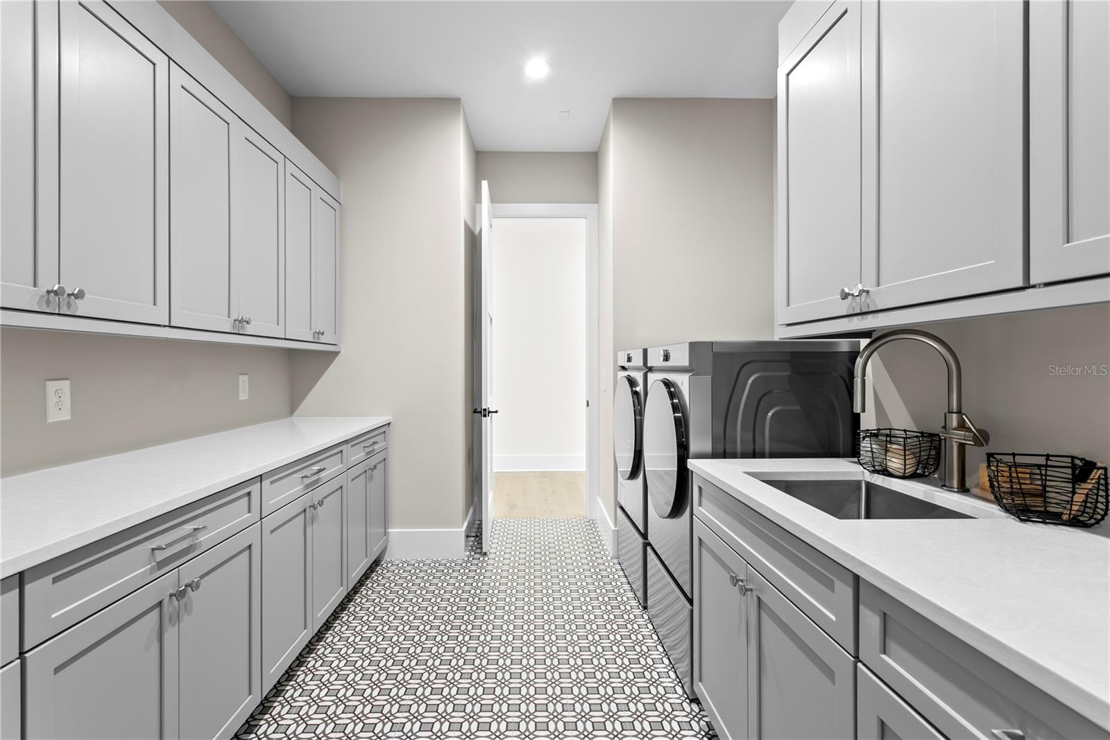 BYARS THOMPSON ADD DAVIS - Residential