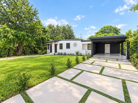 12700 WOOD ST, MIAMI, FL 33167 - Image 60d8f79f1f76a7c72aacd98f3668d8df/3693949274