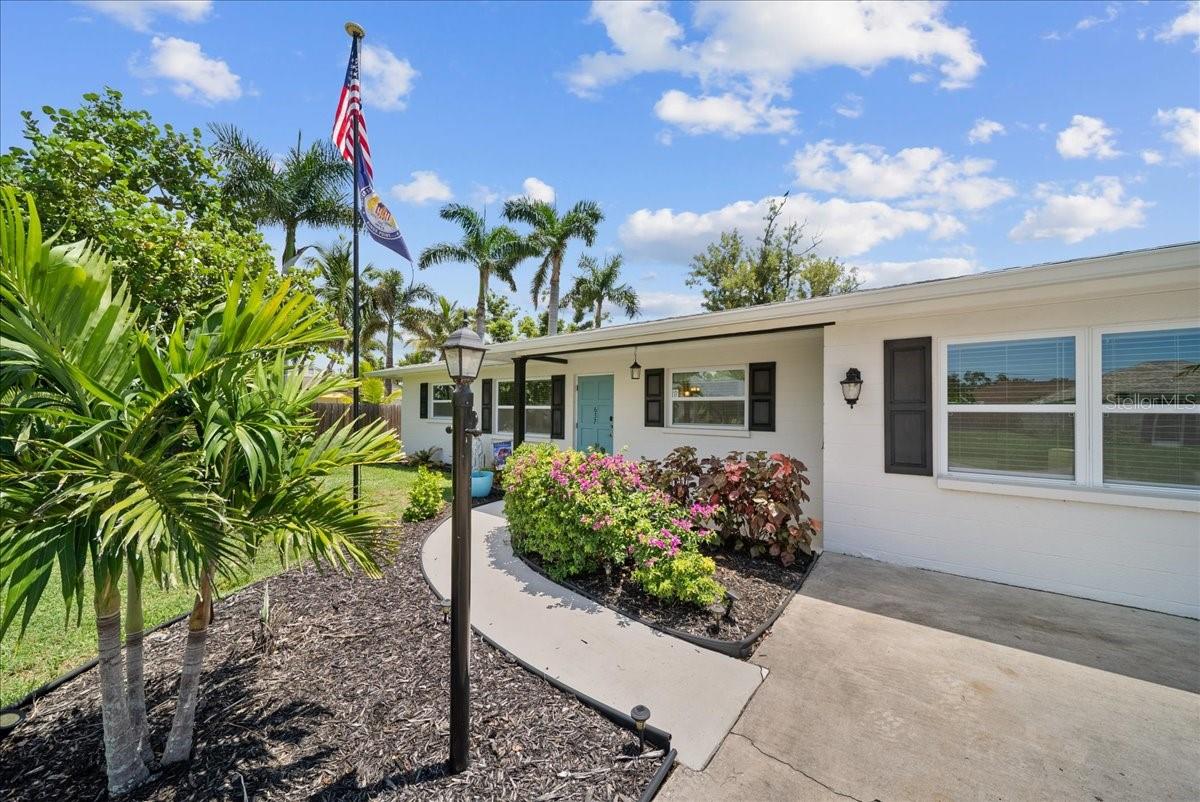 637 FLAMINGO ROAD