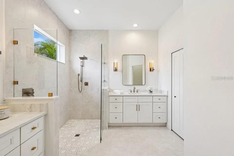 LAKEWOOD RANCH COUNTRY CLUB VILLAGE EE 3A-3C - Residential Lease