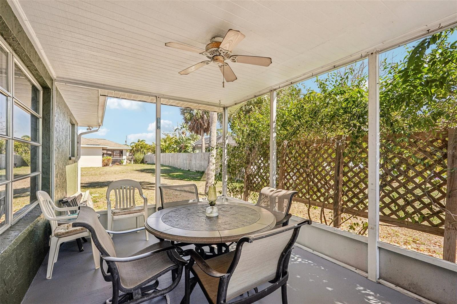 SOUTH VENICE - Residential